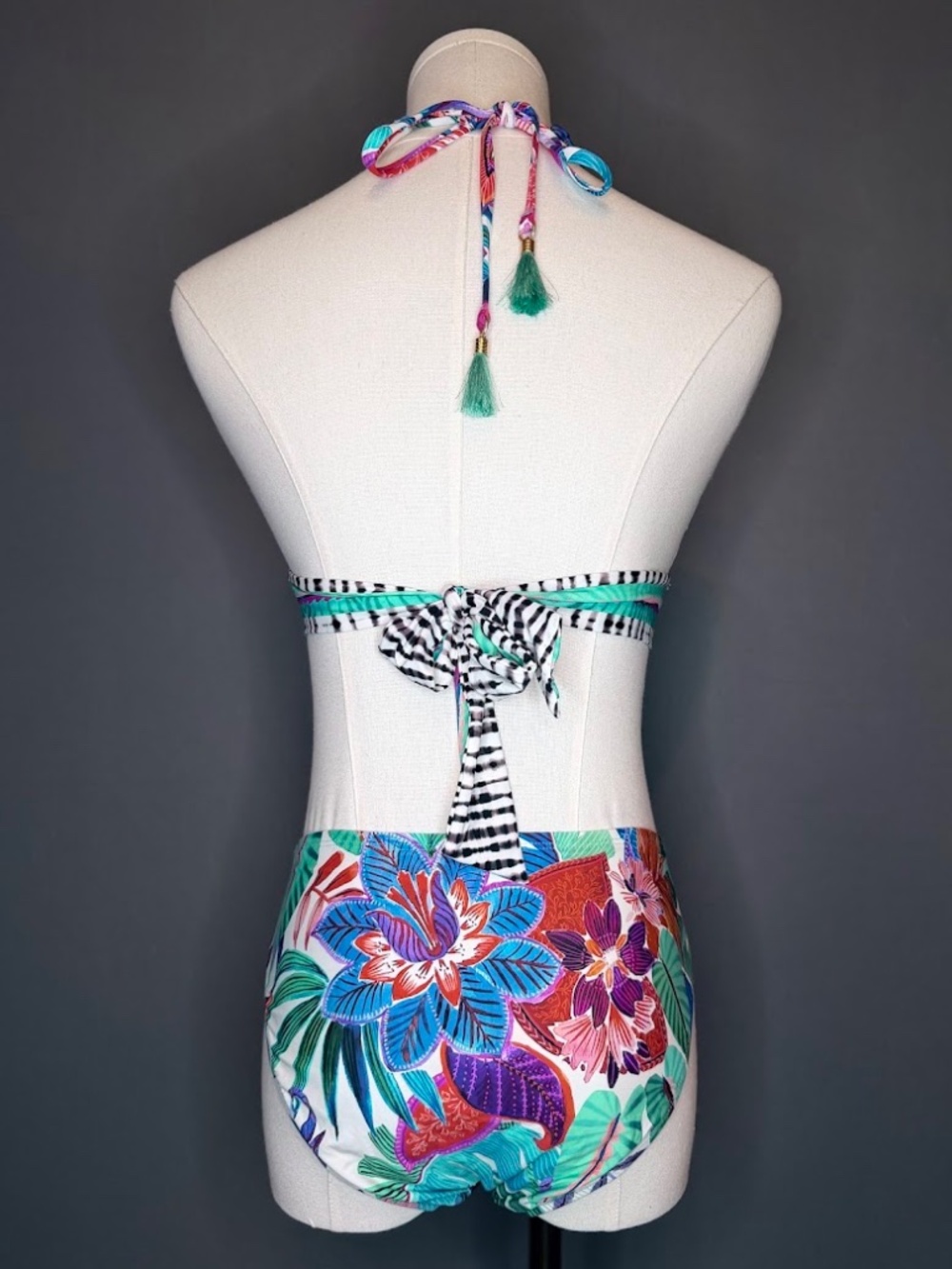 La Blanca Tropical Floral Bikini Set Size M Halter Swimwear Colorful Resort - Picture 2 of 3